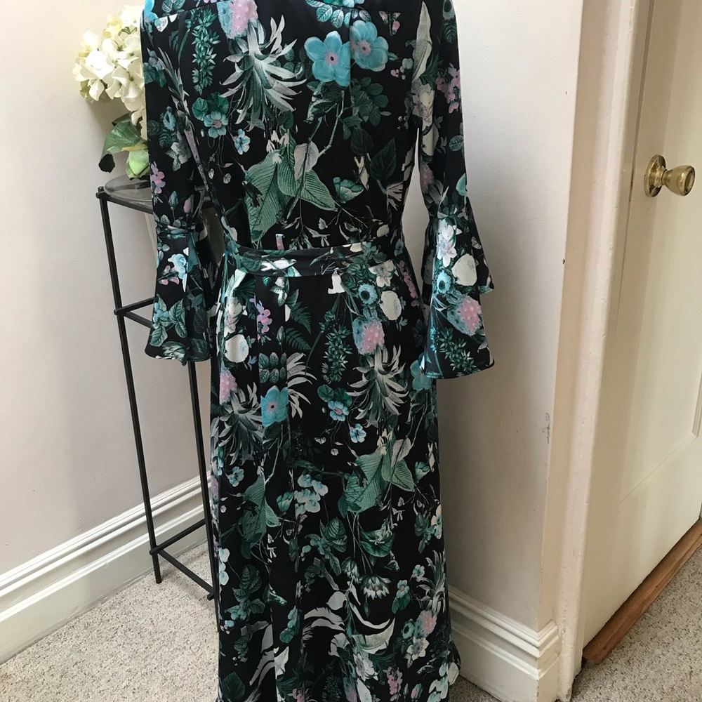 Banana Republic maxi dress - Picture 4 of 8